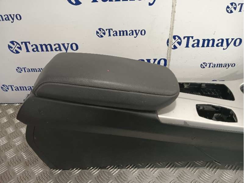 Recambio de apoyabrazos central para bmw x3 (f25) referencia OEM IAM 918448108 105004286 105005322