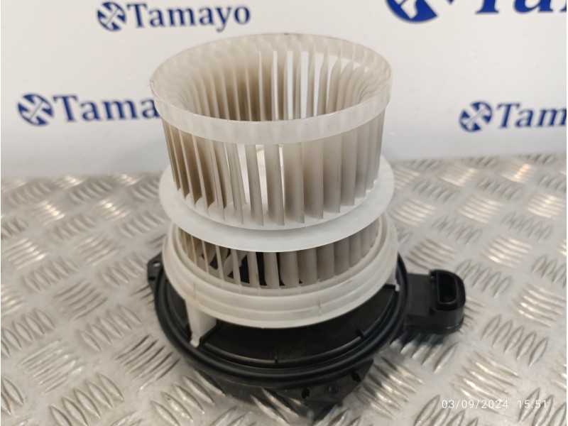 Recambio de motor calefaccion para toyota rav4 referencia OEM IAM 5610T2  