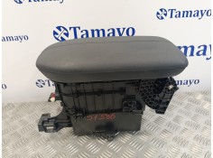 Recambio de apoyabrazos central para toyota rav4 referencia OEM IAM 5891342010  