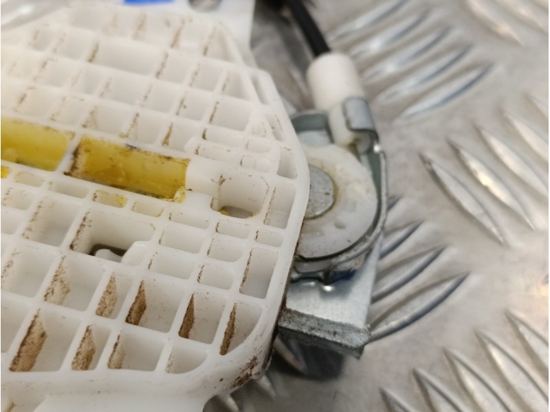 Recambio de elevalunas delantero izquierdo para hyundai i20 1.2 16v cat referencia OEM IAM 82401C8020  