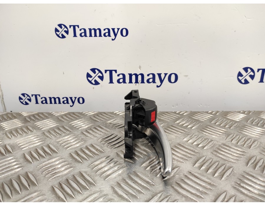 Recambio de maneta interior trasera derecha para toyota rav4 referencia OEM IAM 6927333060  