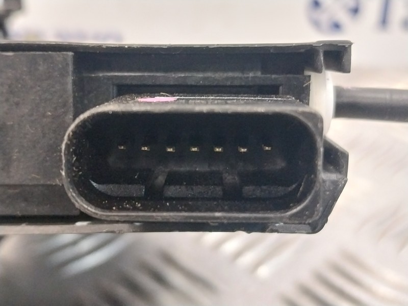 Recambio de cerradura puerta delantera izquierda para peugeot 308 sw referencia OEM IAM 9810309480  
