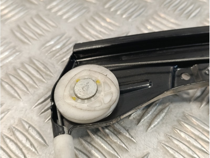 Recambio de elevalunas delantero derecho para mercedes-benz clase c (w203) berlina referencia OEM IAM A2118201742 7746002817 990