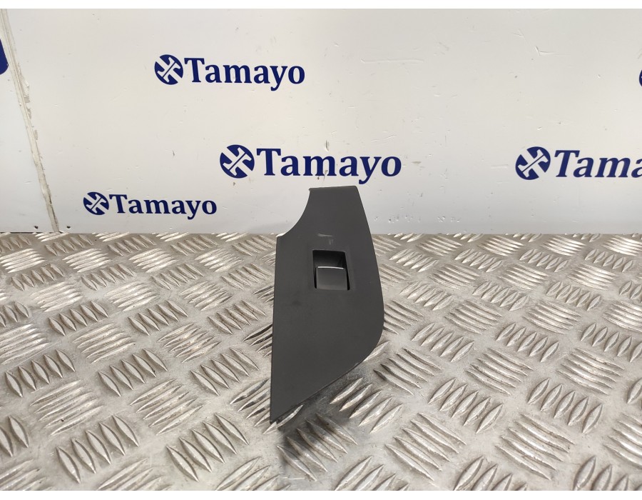 Recambio de mando elevalunas trasero derecho para toyota rav4 referencia OEM IAM 7427142110  