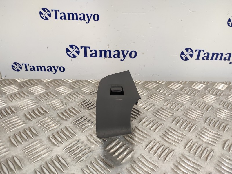 Recambio de mando elevalunas trasero derecho para toyota rav4 referencia OEM IAM 7427142110  