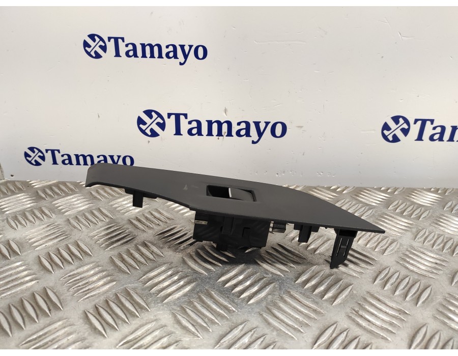 Recambio de mando elevalunas trasero derecho para toyota rav4 referencia OEM IAM 7427142110  