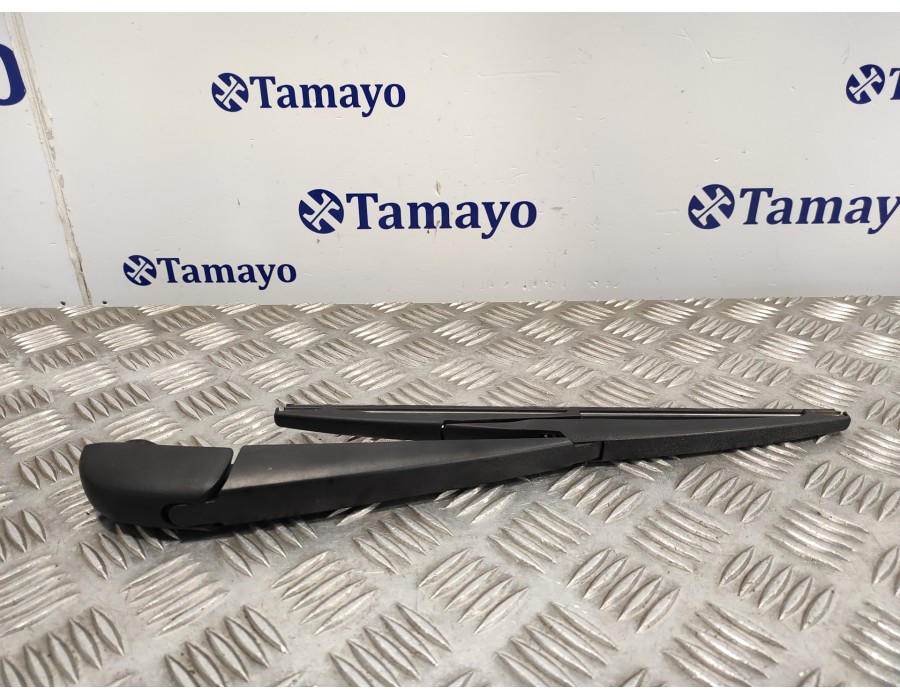 Recambio de brazo limpia trasero para toyota rav4 referencia OEM IAM   