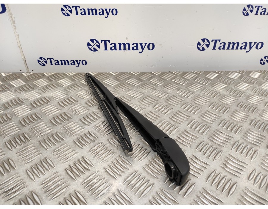 Recambio de brazo limpia trasero para toyota rav4 referencia OEM IAM   
