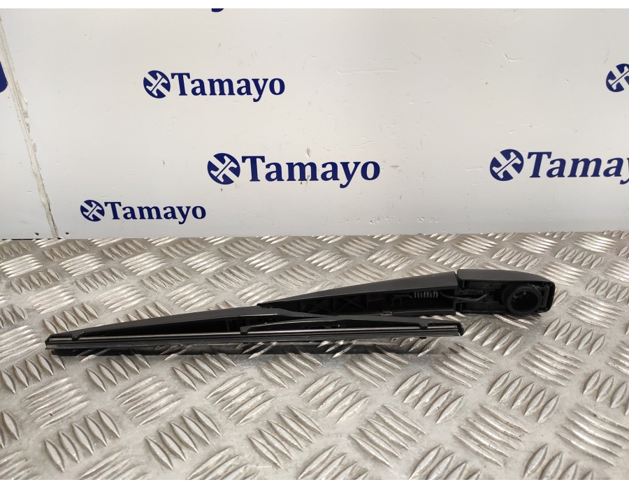 Recambio de brazo limpia trasero para toyota rav4 referencia OEM IAM   