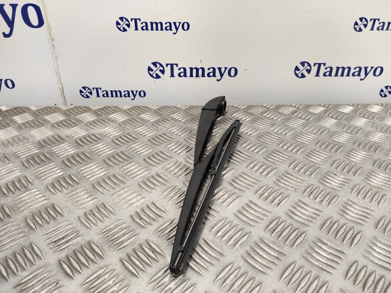 Recambio de brazo limpia trasero para toyota rav4 referencia OEM IAM   