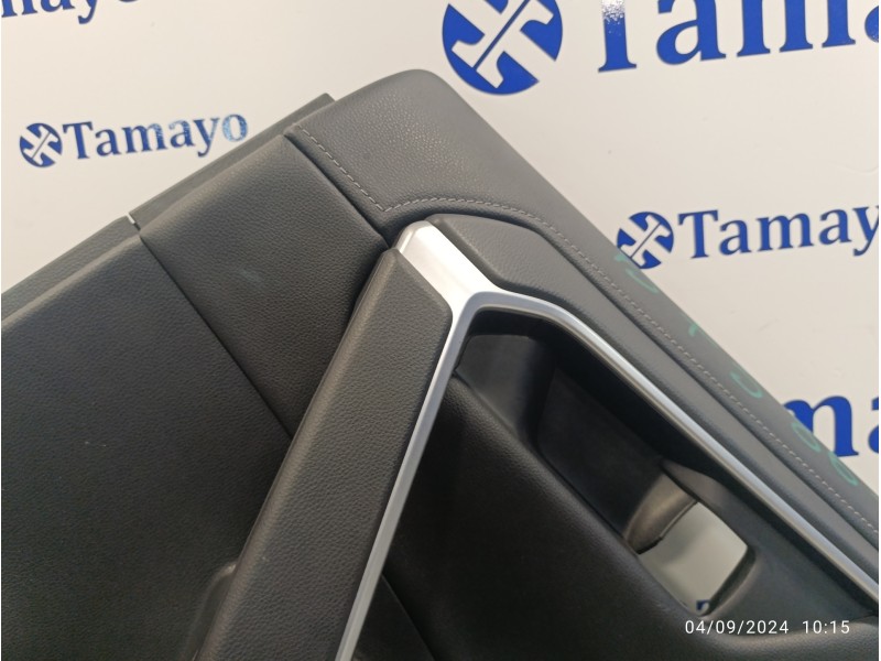 Recambio de guarnecido puerta trasera derecha para toyota rav4 referencia OEM IAM 67613X1B18  67787X1B14