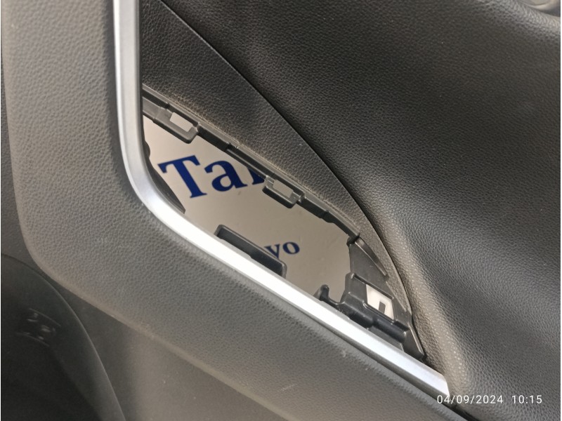 Recambio de guarnecido puerta trasera derecha para toyota rav4 referencia OEM IAM 67613X1B18  67787X1B14