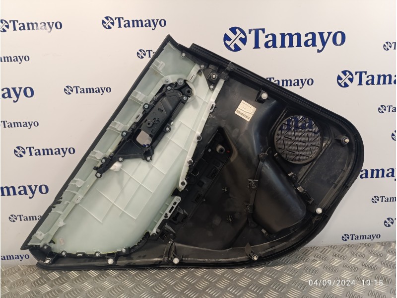 Recambio de guarnecido puerta trasera derecha para toyota rav4 referencia OEM IAM 67613X1B18  67787X1B14