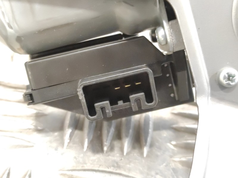 Recambio de motor limpia trasero para toyota rav4 referencia OEM IAM 8513042101  2596003850