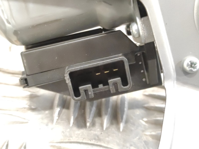 Recambio de motor limpia trasero para toyota rav4 referencia OEM IAM 8513042101  2596003850