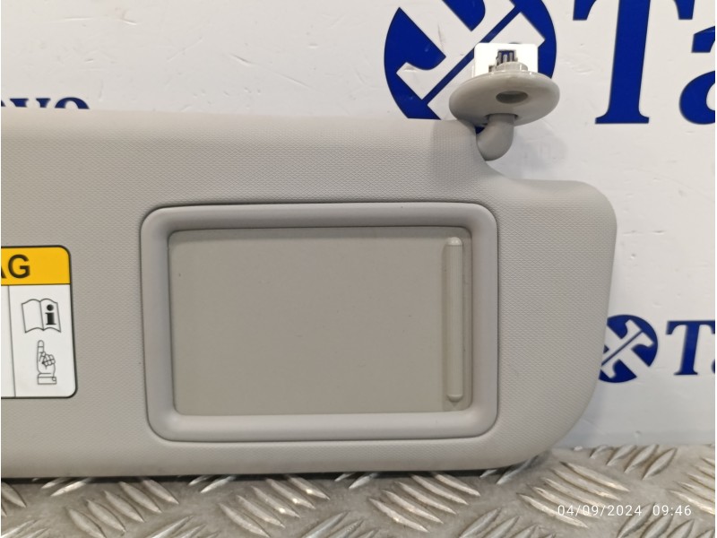 Recambio de parasol derecho para toyota rav4 referencia OEM IAM TW20283000  
