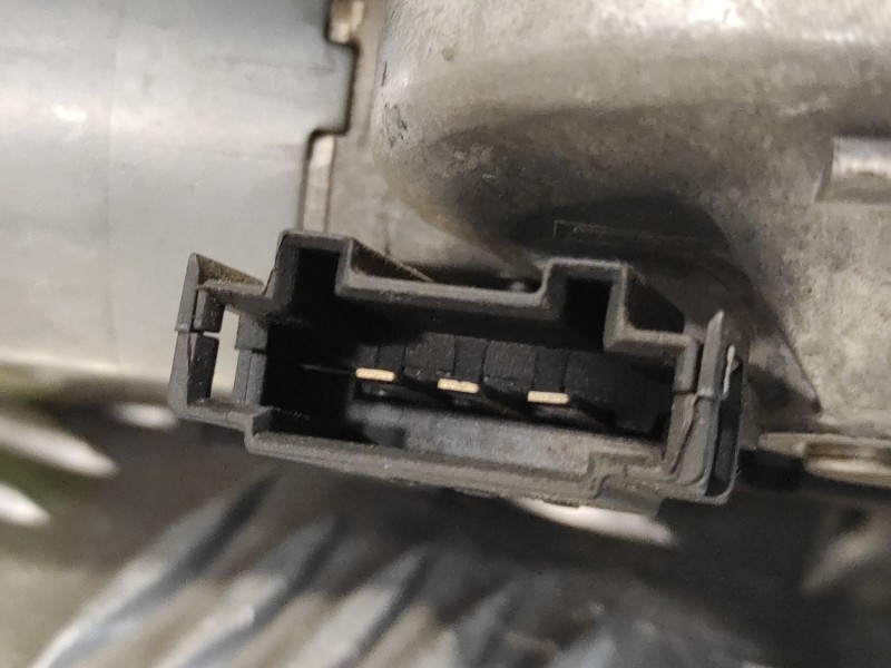 Recambio de motor limpia trasero para chrysler grand voyager lx referencia OEM IAM 05113411AA  