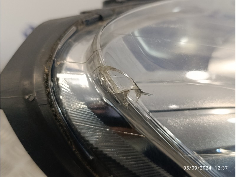 Recambio de faro derecho para mercedes-benz clase b (w245) 2.0 cdi cat referencia OEM IAM A1698207861  0301247202
