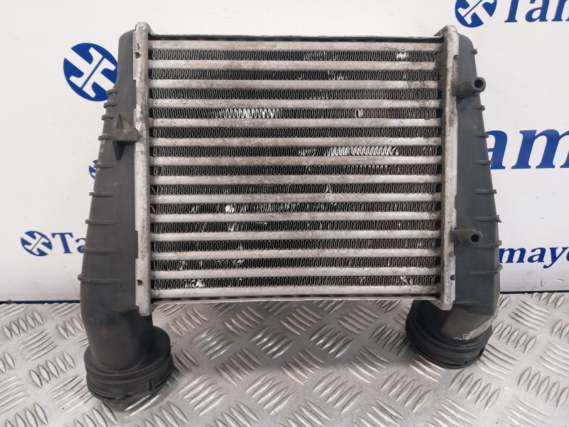 Recambio de intercooler para volkswagen passat berlina (3b3) referencia OEM IAM 8D0145805C  1767888