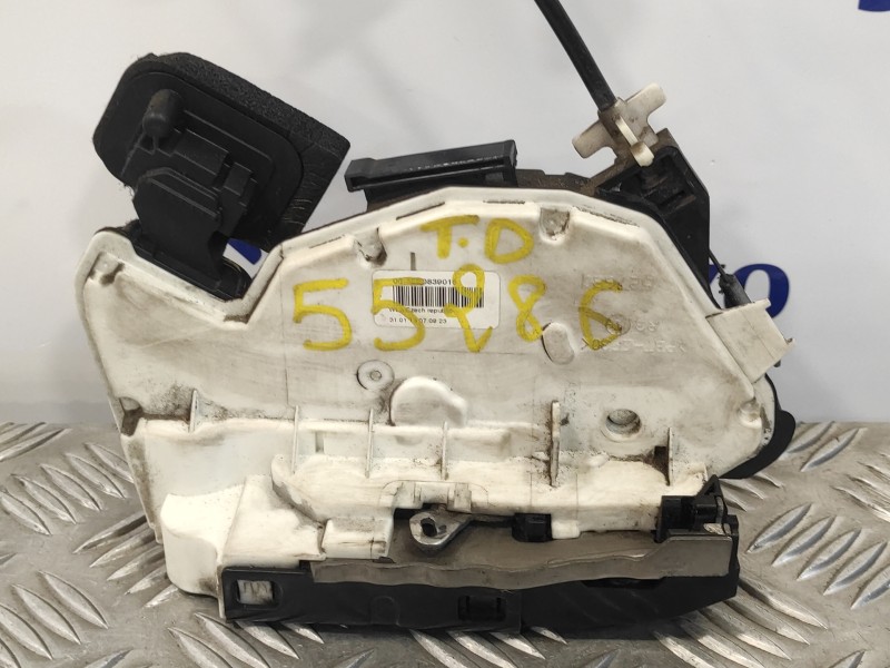 Recambio de cerradura puerta trasera derecha para seat toledo (kg3) 1.6 tdi referencia OEM IAM 5E0839016  