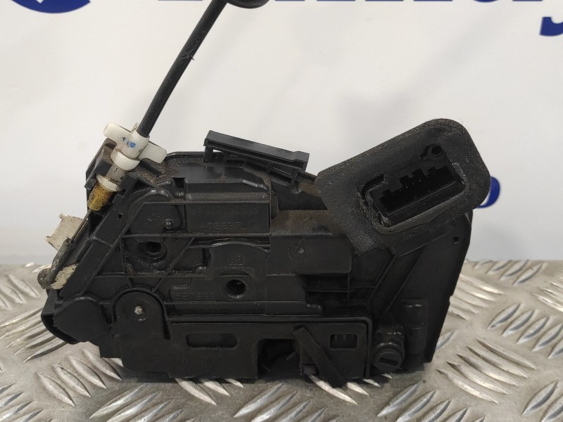 Recambio de cerradura puerta trasera derecha para seat toledo (kg3) 1.6 tdi referencia OEM IAM 5E0839016  