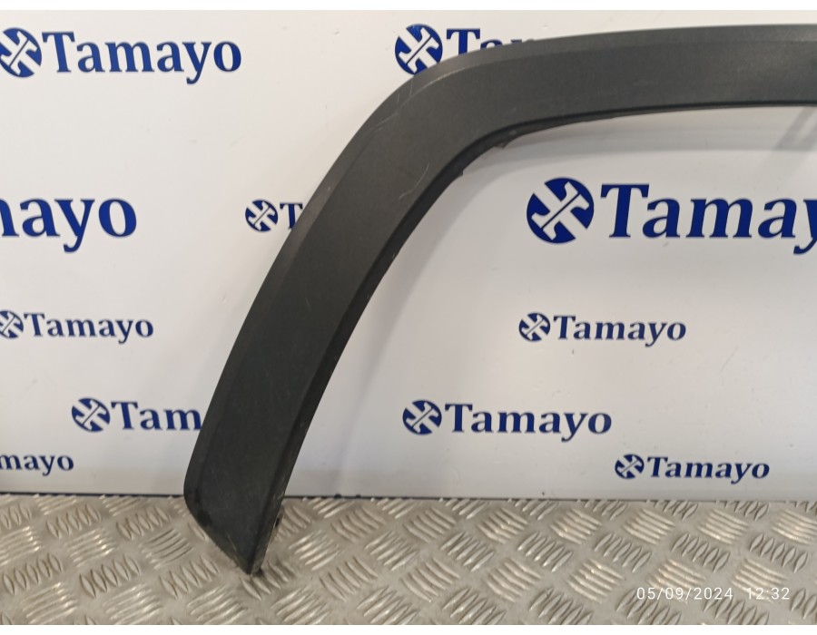 Recambio de aletin delantero derecho para toyota rav4 referencia OEM IAM 7560142160  