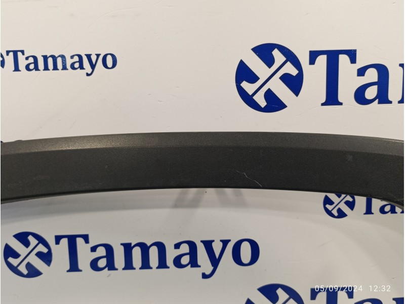 Recambio de aletin delantero derecho para toyota rav4 referencia OEM IAM 7560142160  