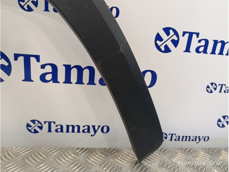 Recambio de aletin delantero derecho para toyota rav4 referencia OEM IAM 7560142160  