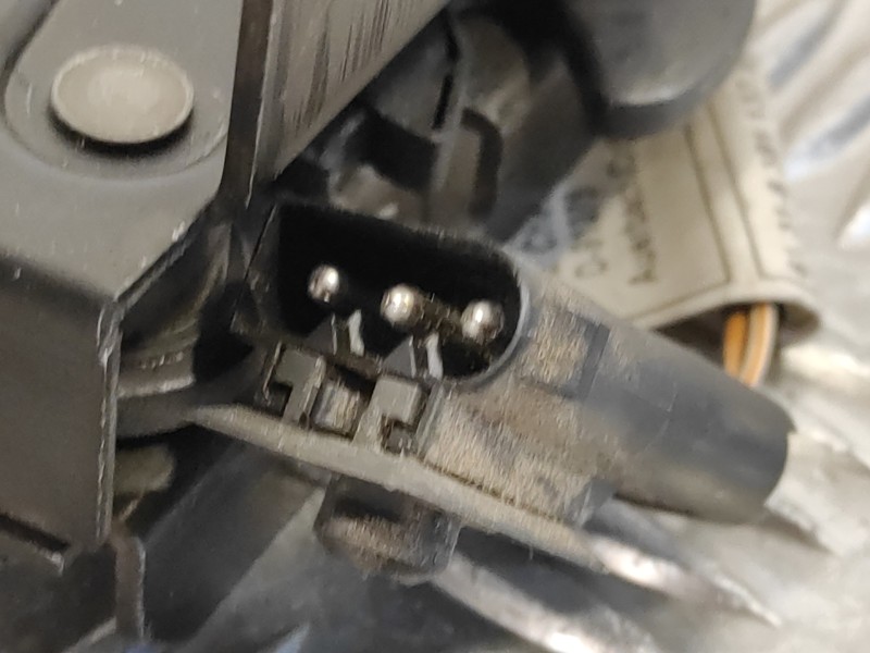 Recambio de cerradura maletero / porton para bmw serie 5 touring (e39) referencia OEM IAM 8238469  67118384069