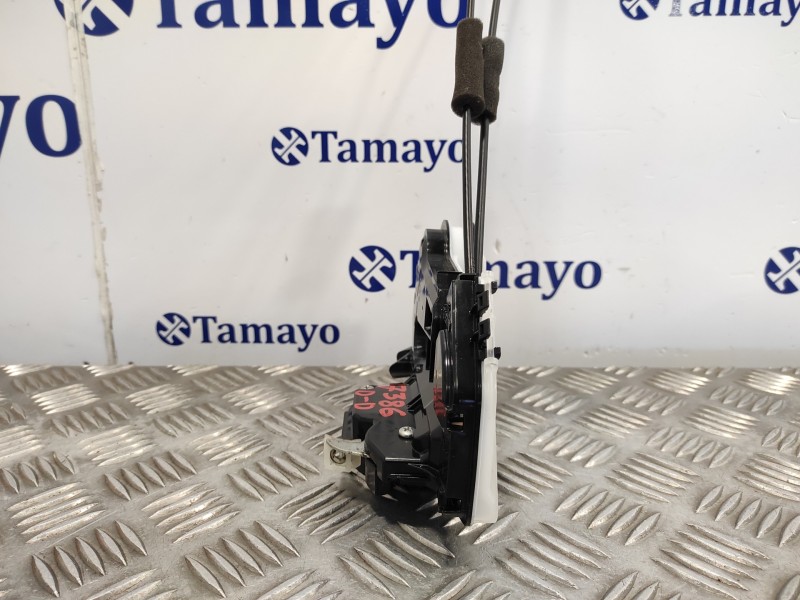 Recambio de cerradura puerta delantera derecha para toyota rav4 referencia OEM IAM   