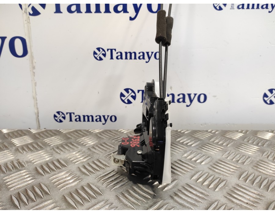 Recambio de cerradura puerta delantera derecha para toyota rav4 referencia OEM IAM   