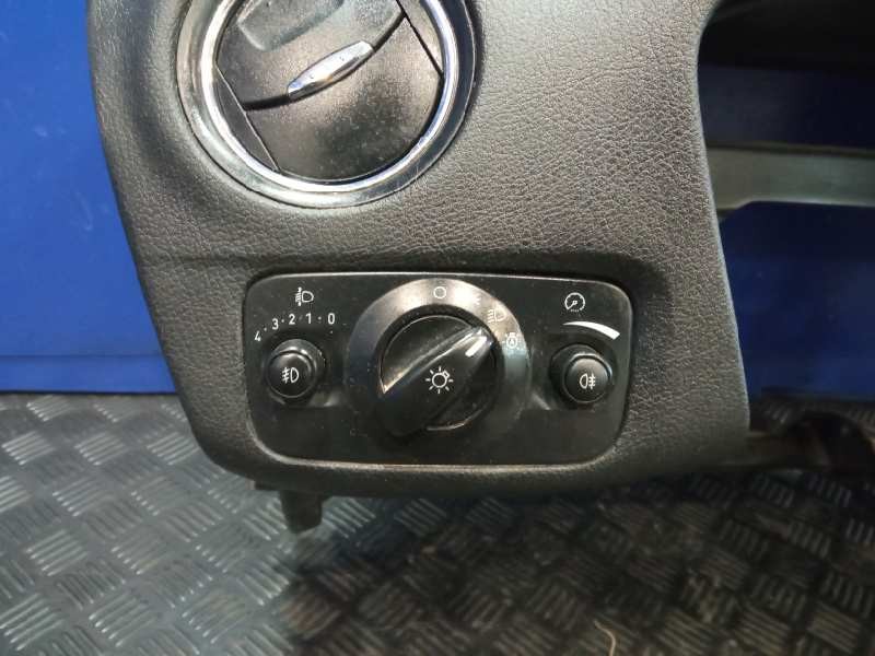 Recambio de salpicadero para ford mondeo ber. (ca2) referencia OEM IAM 7S71A047A30AD  