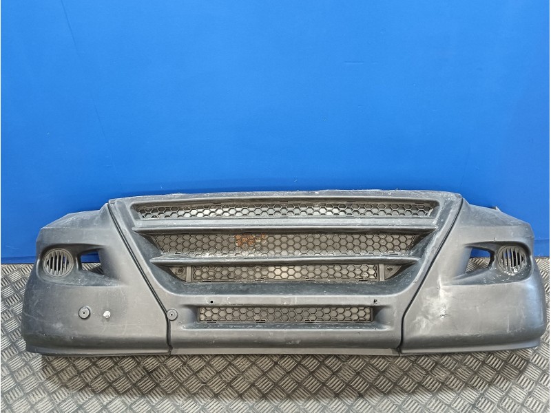 Recambio de paragolpes delantero para piaggio porter 1.4d referencia OEM IAM   