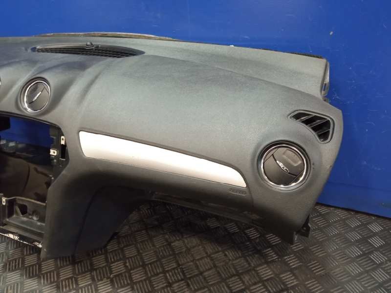 Recambio de salpicadero para ford mondeo ber. (ca2) referencia OEM IAM 7S71A047A30AD  