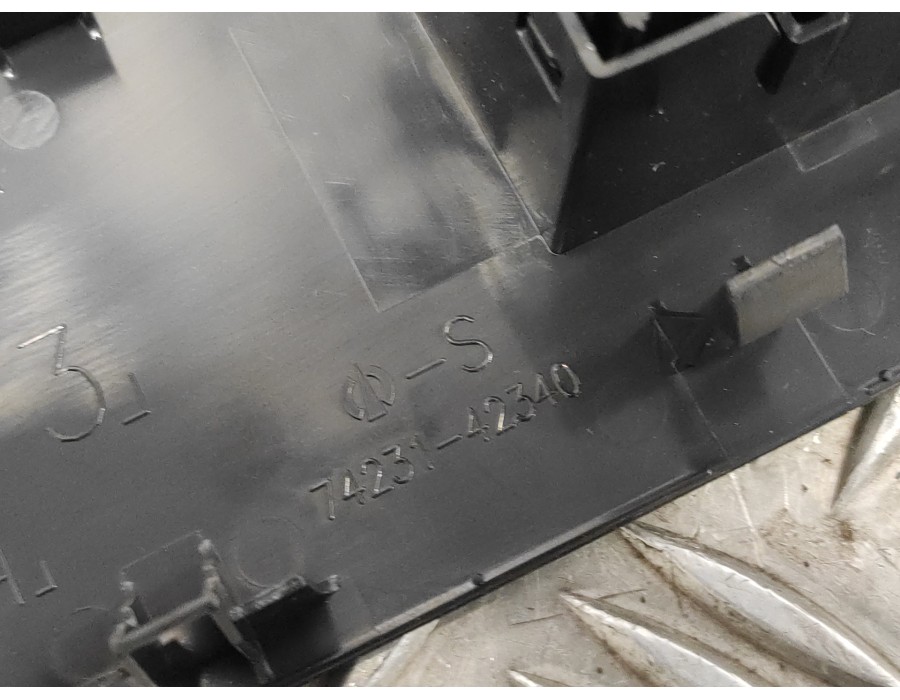Recambio de mando elevalunas delantero derecho para toyota rav4 referencia OEM IAM 7423142340  