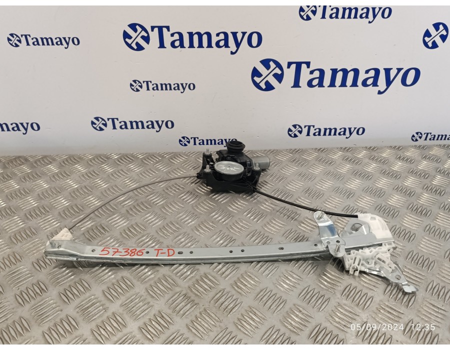 Recambio de elevalunas trasero derecho para toyota rav4 referencia OEM IAM 8571042150  0620205521