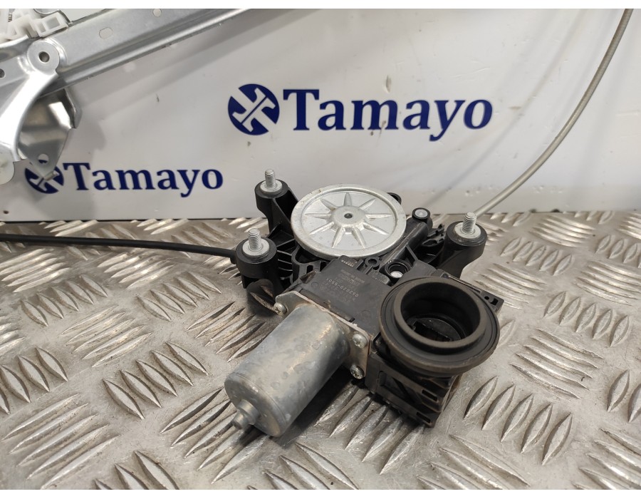 Recambio de elevalunas delantero derecho para toyota rav4 referencia OEM IAM 8571042140  0620205501