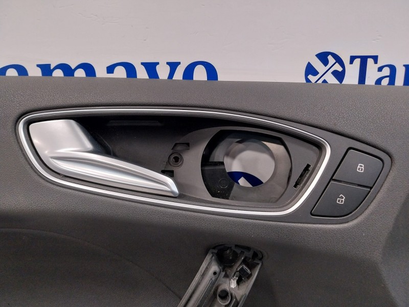 Recambio de guarnecido puerta delantera izquierda para audi a1 sportback (8xf) referencia OEM IAM 8X4868109 8X4868015 8X4867177