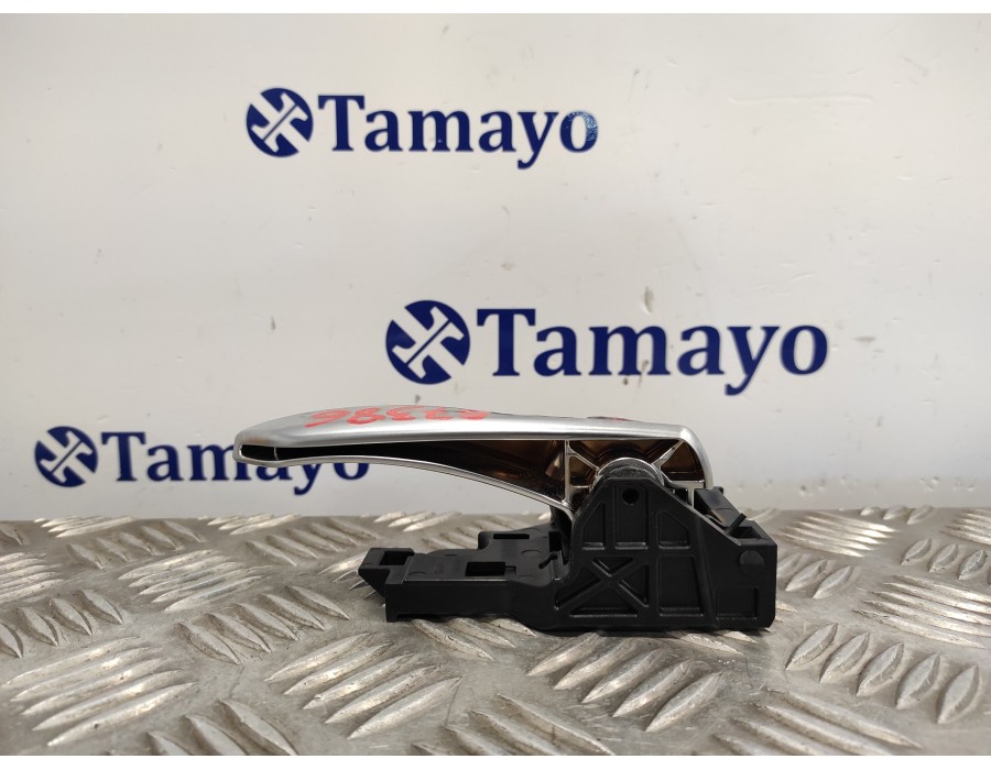 Recambio de maneta interior delantera derecha para toyota rav4 referencia OEM IAM 6927333060  