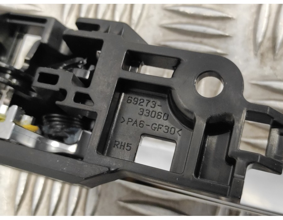 Recambio de maneta interior delantera derecha para toyota rav4 referencia OEM IAM 6927333060  