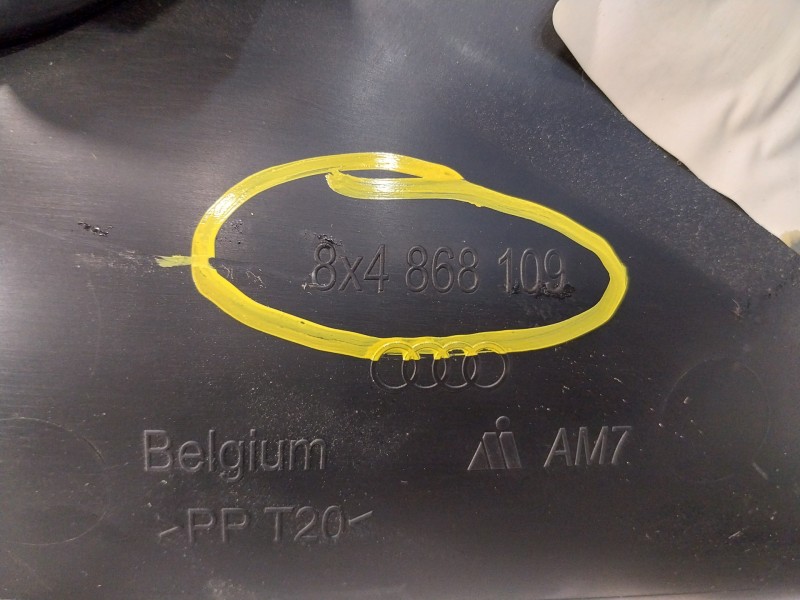 Recambio de guarnecido puerta delantera izquierda para audi a1 sportback (8xf) referencia OEM IAM 8X4868109 8X4868015 8X4867177