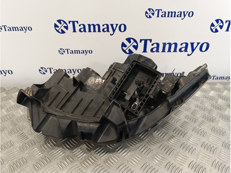 Recambio de faro derecho para renault megane ii berlina 3p 1.6 cat referencia OEM IAM 8200073226H  89307040