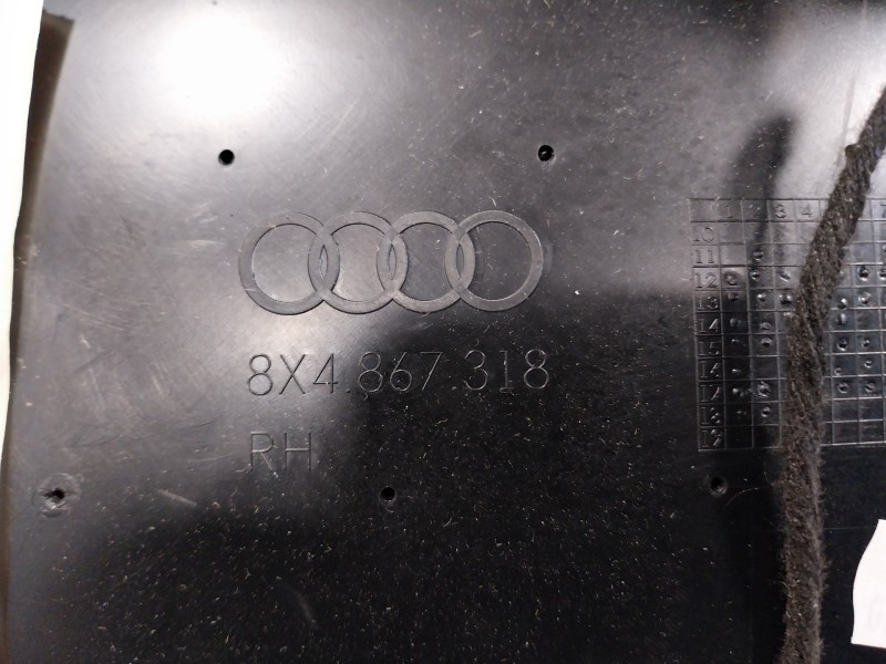 Recambio de guarnecido puerta trasera derecha para audi a1 sportback (8xf) referencia OEM IAM 8X4867318  
