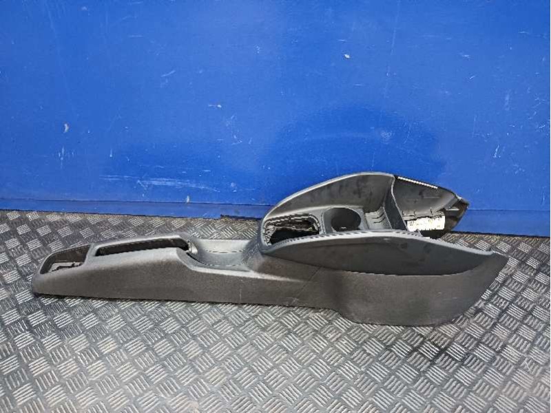 Recambio de consola central para audi a1 sportback (8xf) referencia OEM IAM 8X0863240C 8X0862533 8X0863243B