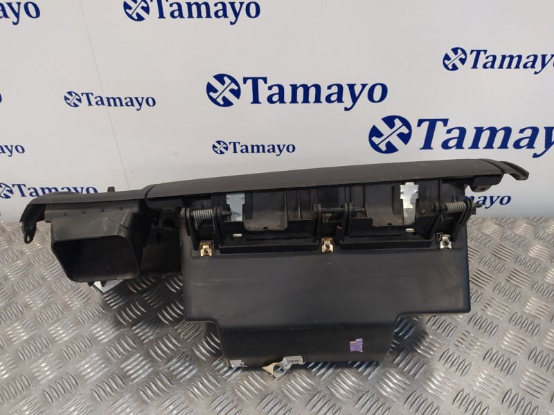 Recambio de guantera para chrysler grand voyager lx referencia OEM IAM   