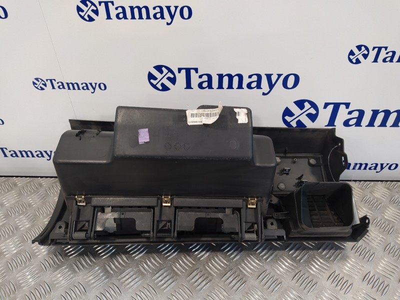 Recambio de guantera para chrysler grand voyager lx referencia OEM IAM   