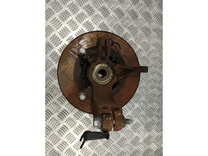 Recambio de mangueta delantera izquierda para renault scenic ii 1.9 dci diesel referencia OEM IAM   
