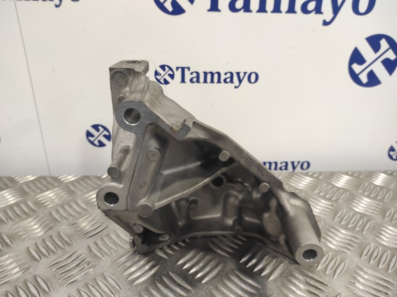 Recambio de soporte motor para volkswagen polo (6c1) 1.4 tdi referencia OEM IAM 04B199207  