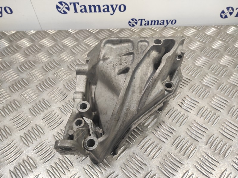 Recambio de soporte motor para volkswagen polo (6c1) 1.4 tdi referencia OEM IAM 04B199207  