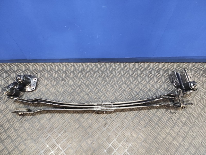 Recambio de ballesta trasera para nissan cabstar tl35 tl35 referencia OEM IAM   